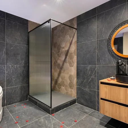 Beige Hospitalite - Ruby - - Netflix Saint-Etienne (Loire)